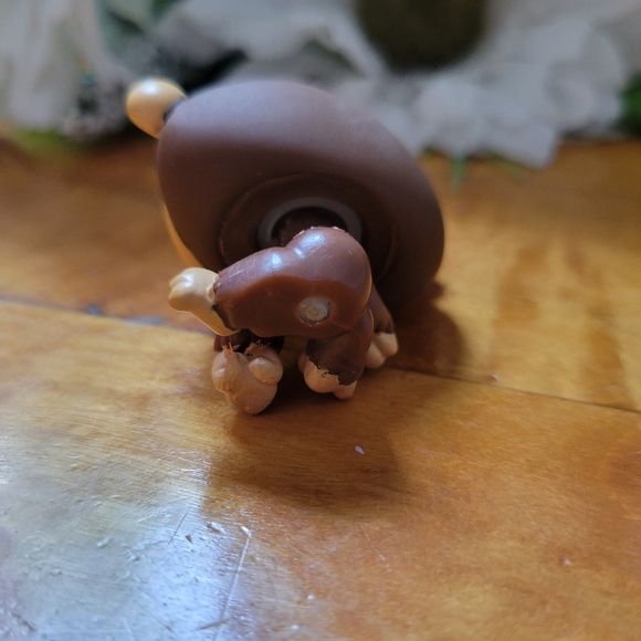 Littlest Pet Shop LPS #359 Chimpanzee Monkey Brown Cream Purple Eyes 2006 - Picture 10 of 12